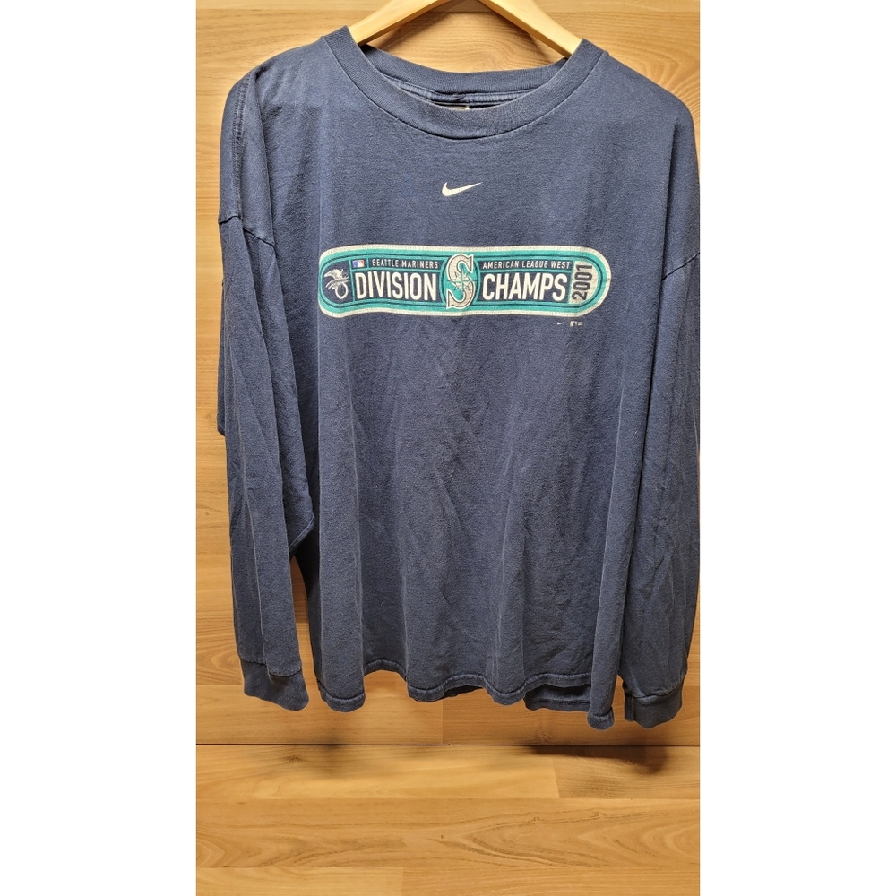 Vintage 2001 Seattle Mariners Long Sleeve